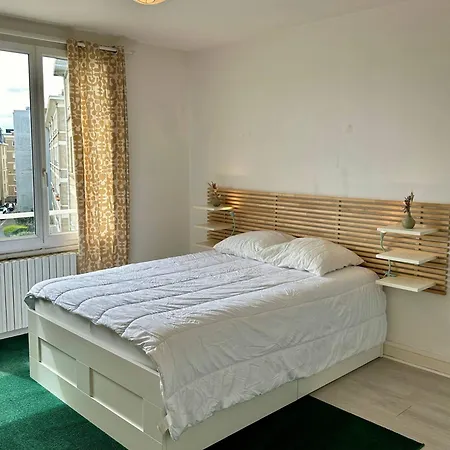 La A Pied Vue * 迪耶普